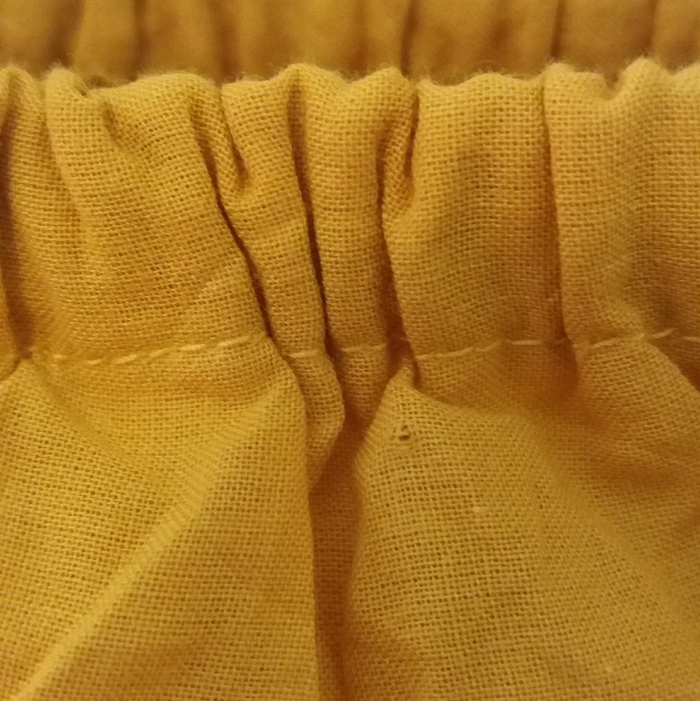 Eyelet Crop Top - Picture 5 of 5